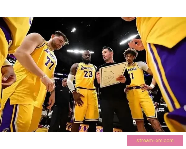 曝詹姆斯愿降薪留守湖人助力里夫斯续约三巨头迎来蜕变新篇章冲冠之路